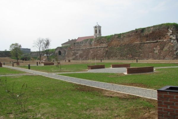 Parcul dendrologic din santul Cetatii Oradea